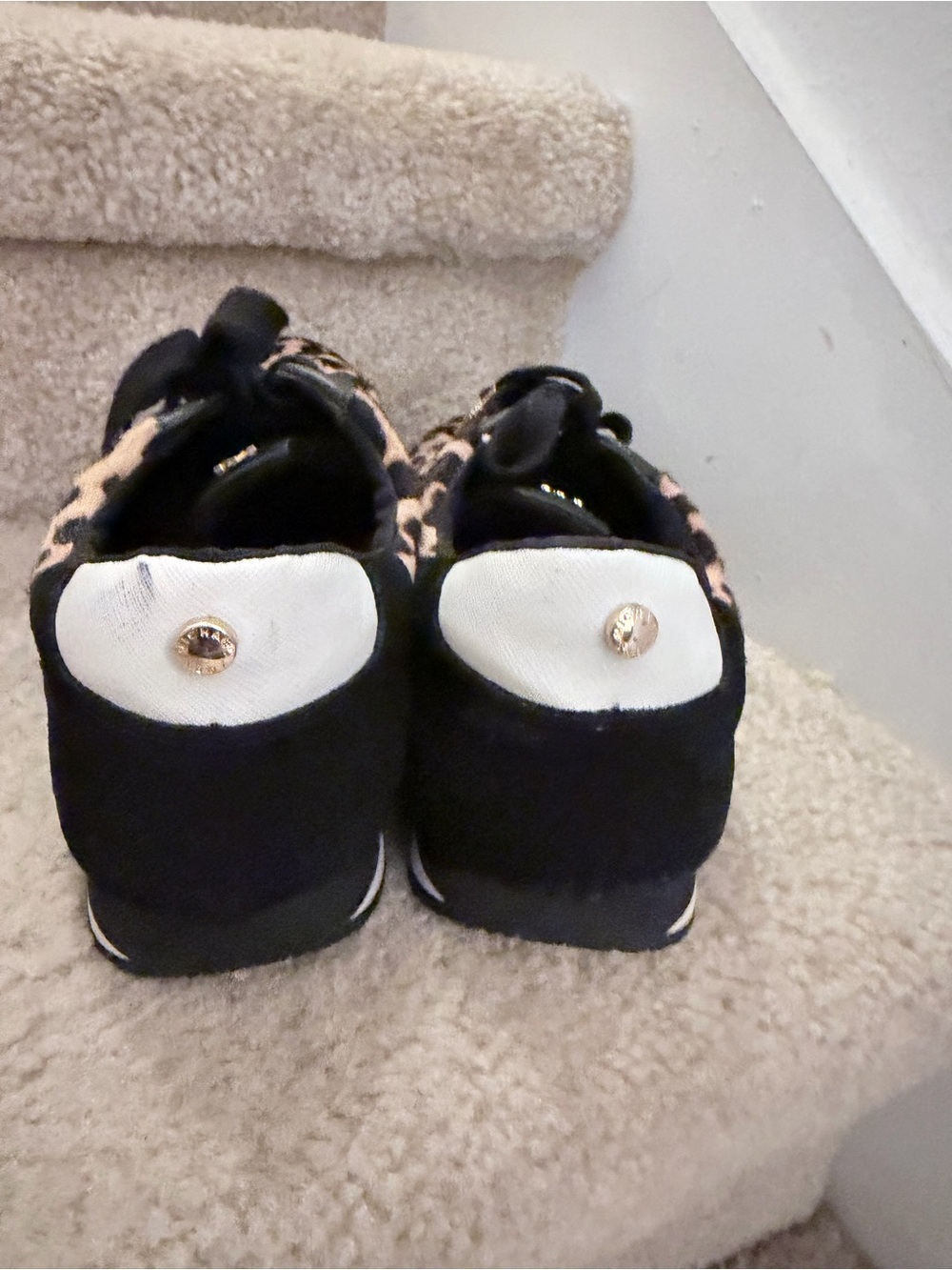 Michael Kors Animal Print Sneakers Womens Shows Size 9 Stanton trainer - Picture 2 of 13